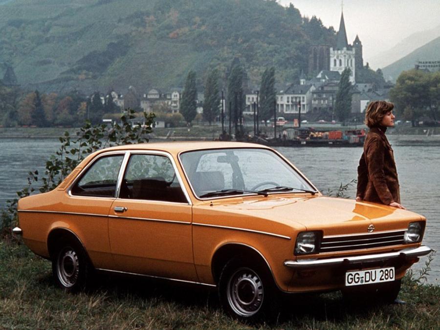  Opel Kadett 2-Door 1977 года  (фото 8 из 9)